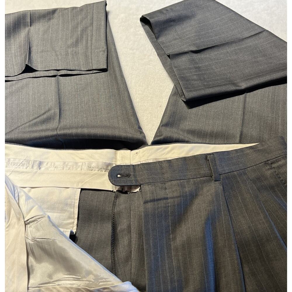 Hickey Freeman Customized 44R 38x27 Gray Ice Blue Multi-Stripe Suit 3/2 Roll - Picture 10 of 16